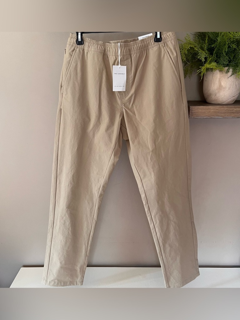 Free Assembly Men's Straight Fit Tapered Leg Pull On Commuter Pants